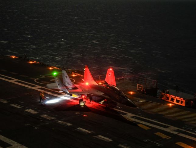 Indian Navy's MiG-29K lands on the deck of INS Vikrant