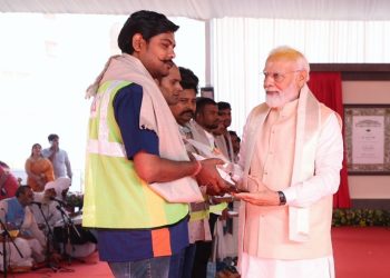 Narendra Modi, Puranjan Dalai, Odisha, Chandipur, Parliament