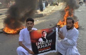 Protesting pti workers on the streets of Islamabad (Pic - IANS)
