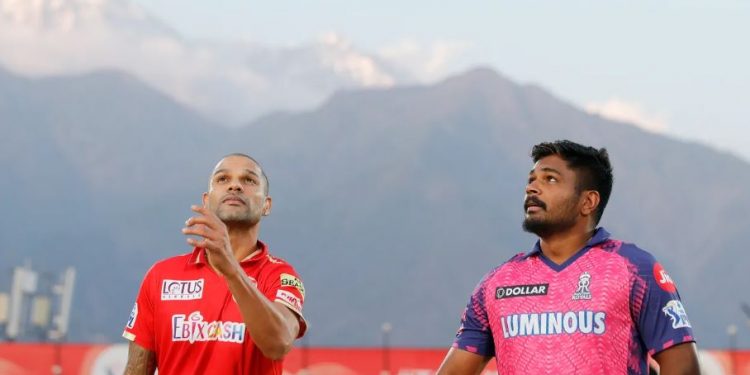 Shikhar Dhawan and Sanju Samson during the toss of an IPL match between Punjab Kings and Rajasthan Royals (Image: iplpt20.com)