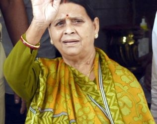 ED questions Rabri Devi in land-for-jobs case