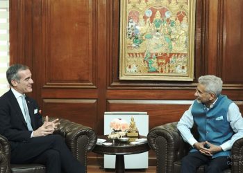 External Affairs Minister S Jaishankar with American Ambassador to India  Eric Garcetti (Image: DrSJaishankar/Twitter)