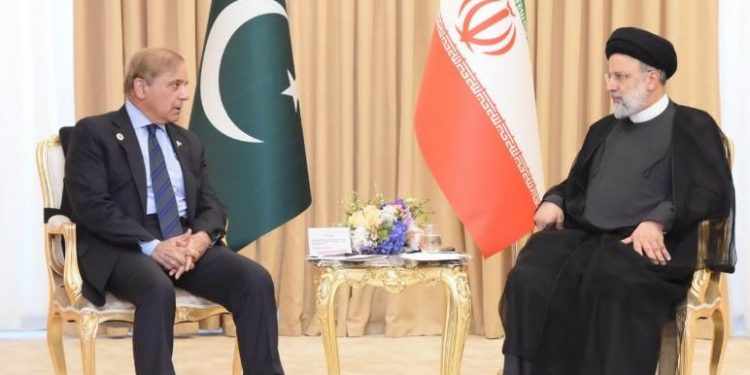 Shehbaz Sharif-Ebrahim Raisi (Image: AnasMallick/Twitter)
