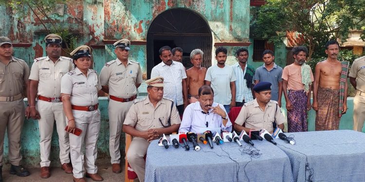 Odisha: Eight nabbed for assault, murder attempt on Parjang tehsildar