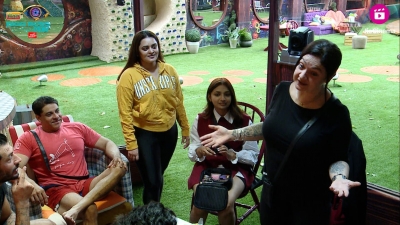 Bigg Boss OTT 2: Pooja Bhatt wants freedom in love, Jia & Hadid get flirty