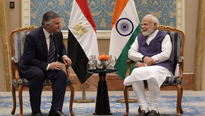 PM meets thought leaders in Egypt