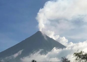 Mount Mayon (Image: Twitter)