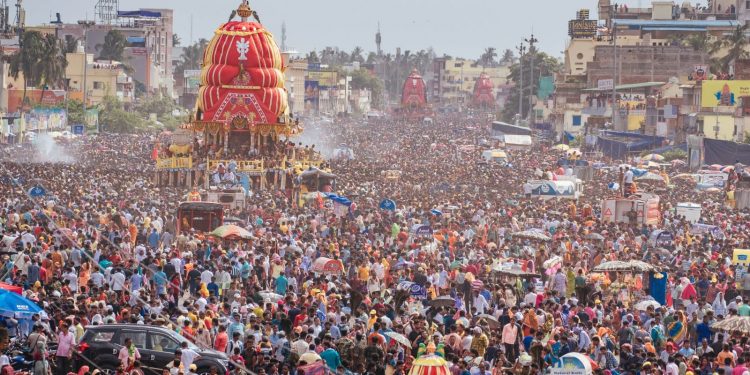 Bahuda Yatra: Holy Trinity's homecoming begins as chariots roll hours before schedule