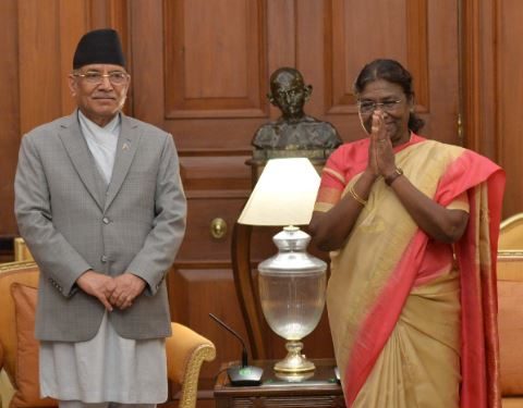 President Droupadi Murmu with Nepalese PM Pushpa Kamal Dahal 'Prachanda' at Rashtrapati Bhavan (Image: rashtrapatibhvn/Twitter)