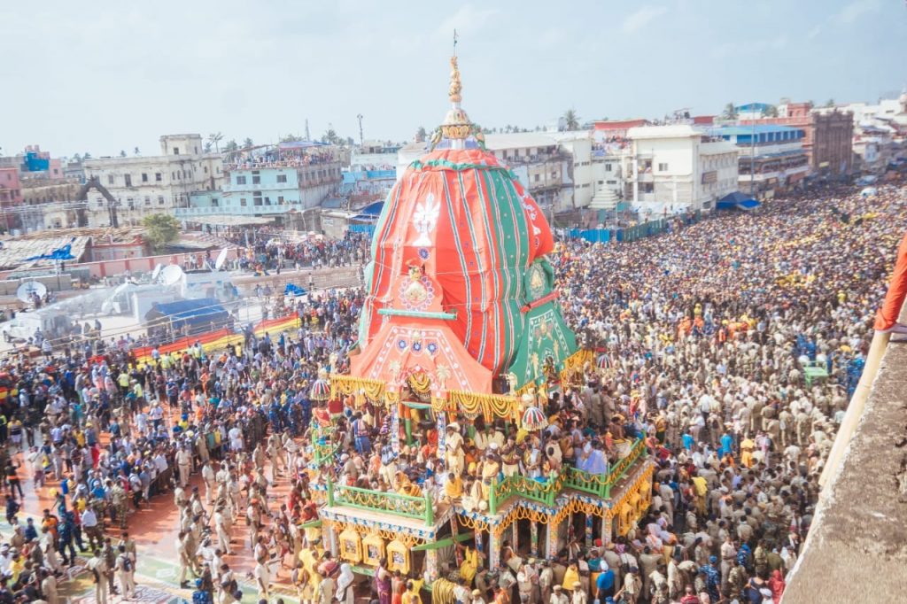 Bahuda Yatra: Eight injured as Taladhwaja’s rope snaps during chariot pulling