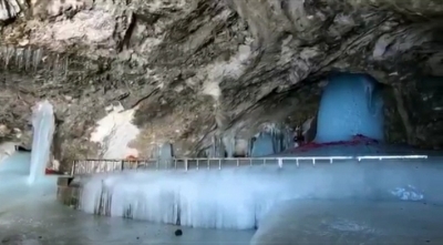 Amarnath Yatra begins, first batch of pilgrims leave for cave shrine