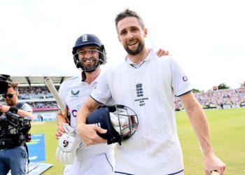 Chris Woakes - Mark Wood - Ashes - Headingley Test