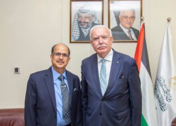 Ausaf Sayeed, Secretary (CPV & OIA) meets Minister of Foreign Affairs Palestine Riad Malki