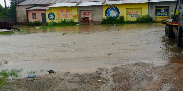 Odisha: Heavy rainfall causes severe disruption in road connectivity in several parts