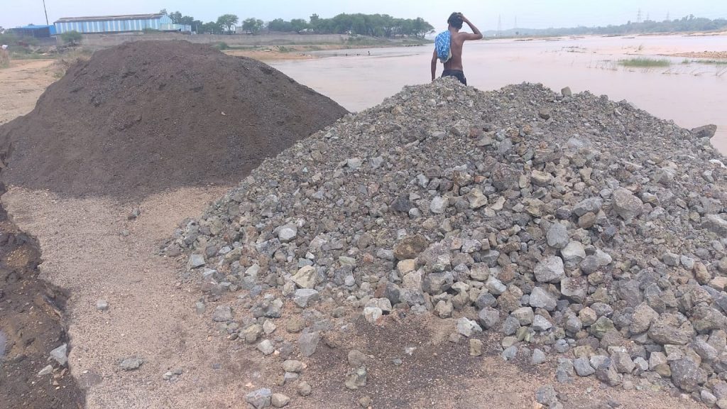 Sankh river gets polluted unabatedly by sand mafia