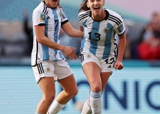 Romina Núñez - Sophia Braun -Argentina vs South Africa - FIFA Women's World Cup