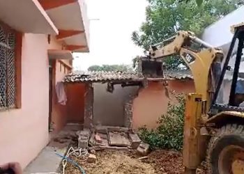 Madhya Pradesh authorities demolishing house of accused in urination incident