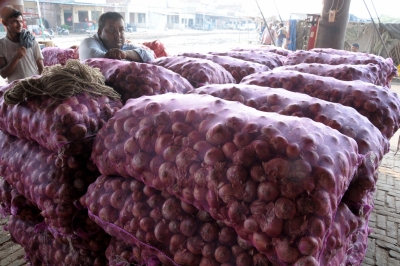 Nepal faces onion shortage after India imposes 40% export duty