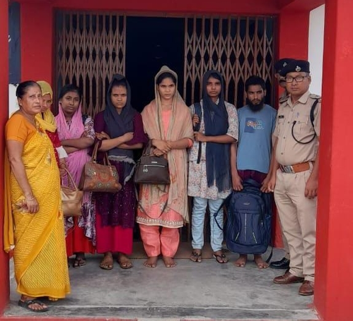 Six Delhi-bound Rohingyas held by RPF in Tripura