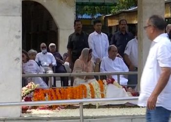 Odisha CM Naveen Patnaik’s sister Gita Mehta’s mortal remains consigned to flames in Delhi