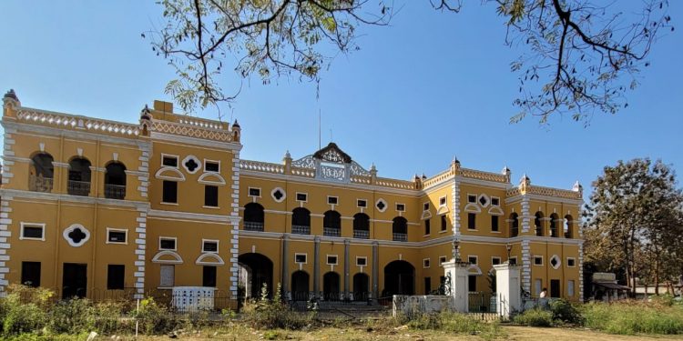 Kalahandi Palace