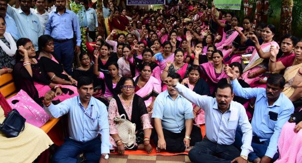Odisha Primary teachers' protest