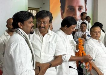 Former Indian Hockey captain Prabodh Tirkey joins Congress in Odisha
