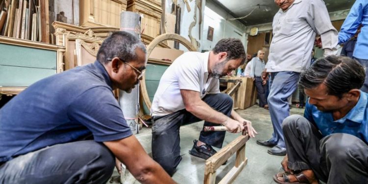 Rahul Gandhi visits Kirti Nagar furniture market