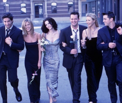 Matthew Perry’s ‘Friends’ co-stars ‘devastated’ after his death