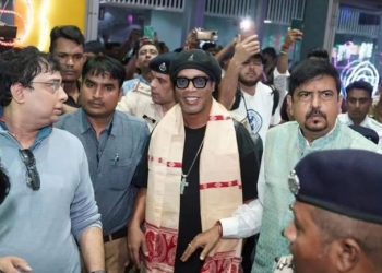 Ronaldinho - Durga Puja - Kolkata