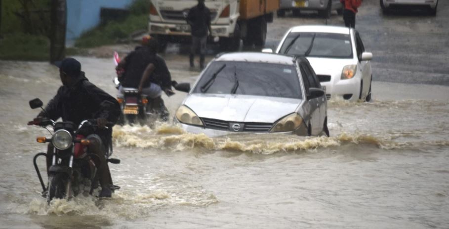 40 people dead in Kenya, Somalia as flash floods displaces thousands