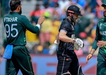 New Zealand post 401_6 against Pakistan in World Cup match