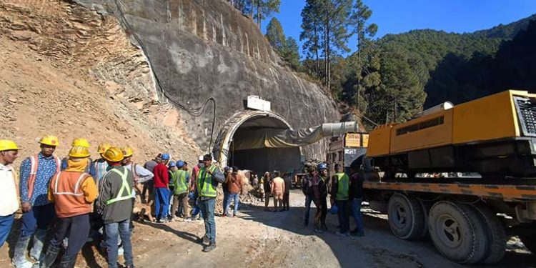 Uattarkashi tunnel collapse