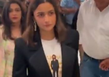 Alia draws flak from netizens as she dons Ranbir's 'Animal' themed tee; fans say 'copying Deepika'