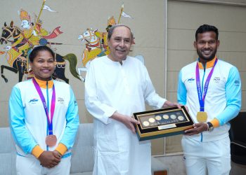 Naveen Patnaik with Amit Rohidas and Deep Grace Ekka