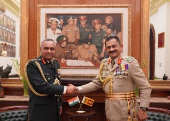 Gen Manoj Pande - Lt Gen Vikum Liyange