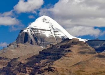 Indian pilgrims now can take mountain flights across Kailash Mansarovar