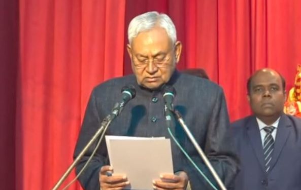 Nitish Kumar takes oath as CM of Bihar