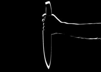 MP Shocker: Man slits minor daughter's throat, throws in bushes assuming her dead; girl survives