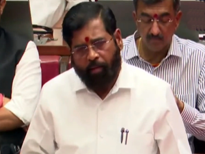 Maharashtra Assembly unanimously passes 10% Maratha quotas bill