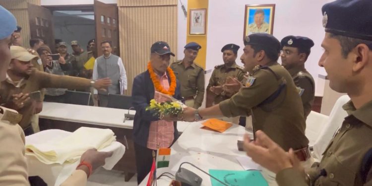Jharkhand: CPI (Maoist) zonal commander carrying Rs10 lakh bounty surrenders in Latehar