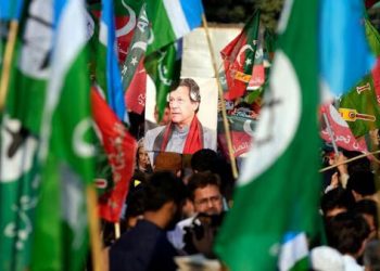 Supporters of imprisoned Pakistan's Former Prime Minister Imran Khan's and Jamaat-e-Islami party chant slogans during a protest against the delaying result of parliamentary election by Pakistan Election Commission, in Karachi, Pakistan, Saturday, Feb. 10, 2024. (AP)