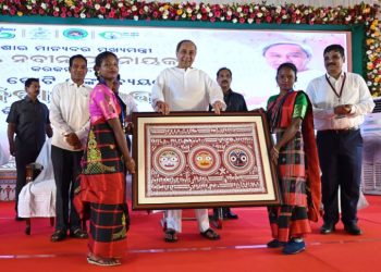 Naveen lays foundation for Rs 100cr Adivasi Bhawan in Bhubaneswar