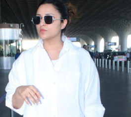 Parineeti Chopra loose-fitting shirt makes paps float pregnancy rumours