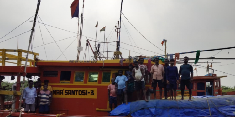 14 held for fishing in restricted area