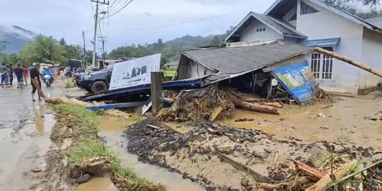 At least 26 dead, 11 missing after flash floods, landslides hit Indonesia's Sumatra island