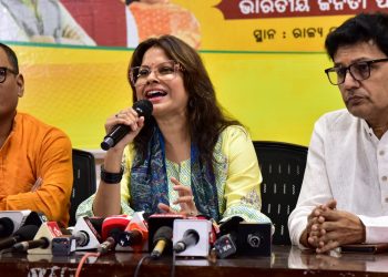 BJP pulls up BJD for seeking help of cine stars ahead of polls