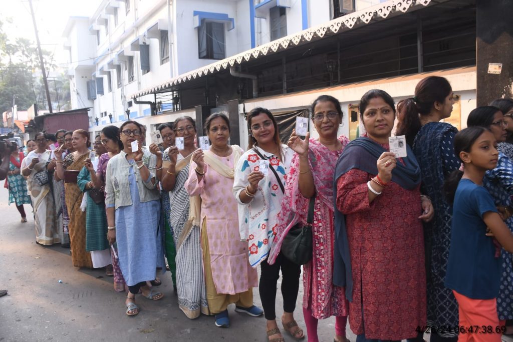 Bengal: Three LS seats record over 31% voting till 11am