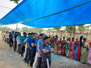 Over 66% votes cast till 3pm in West Bengal's three Lok Sabha seats