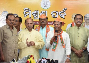 Former BJD leader Kailash Chandra Kulesika joins BJP